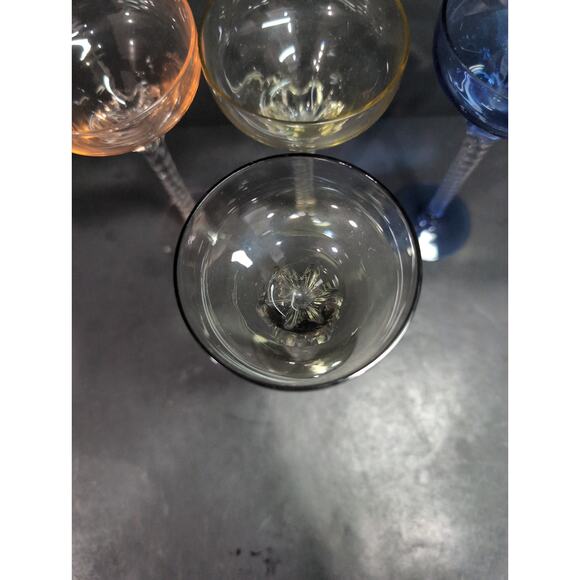 Blefeld Italian Glass Twisted Stem Champagne Glasses, Set Of 4 Elegant Drinkware - Picture 6 of 9